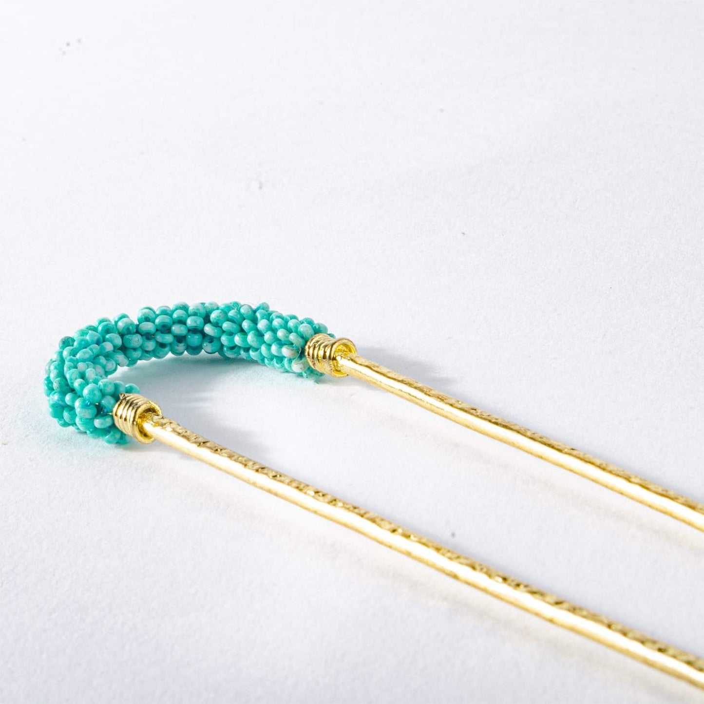 Jatasya Beaded Hair Pin - Turquoise. Gold