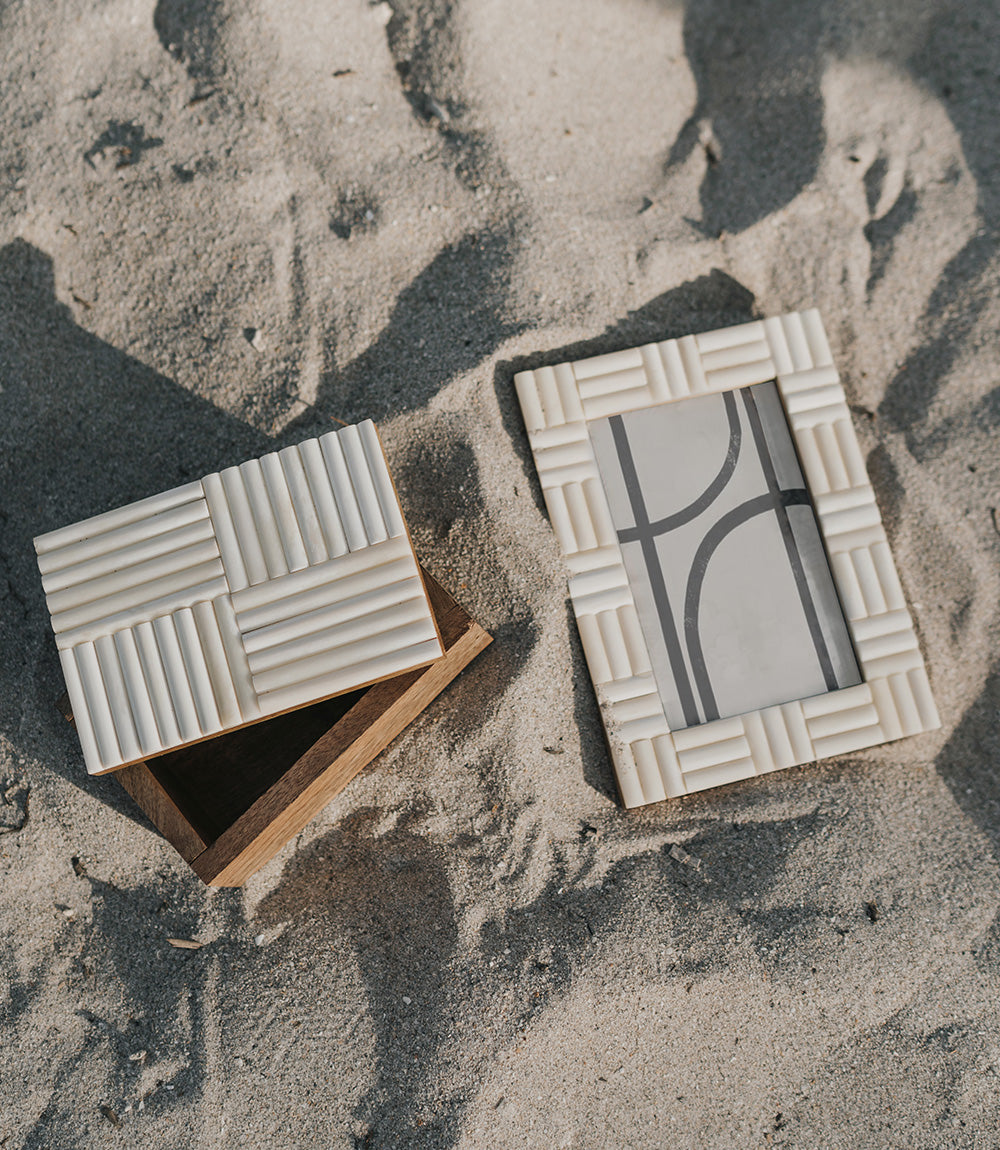 Vaishali 4x6 Cream Picture Frame - Hand Carved Bone