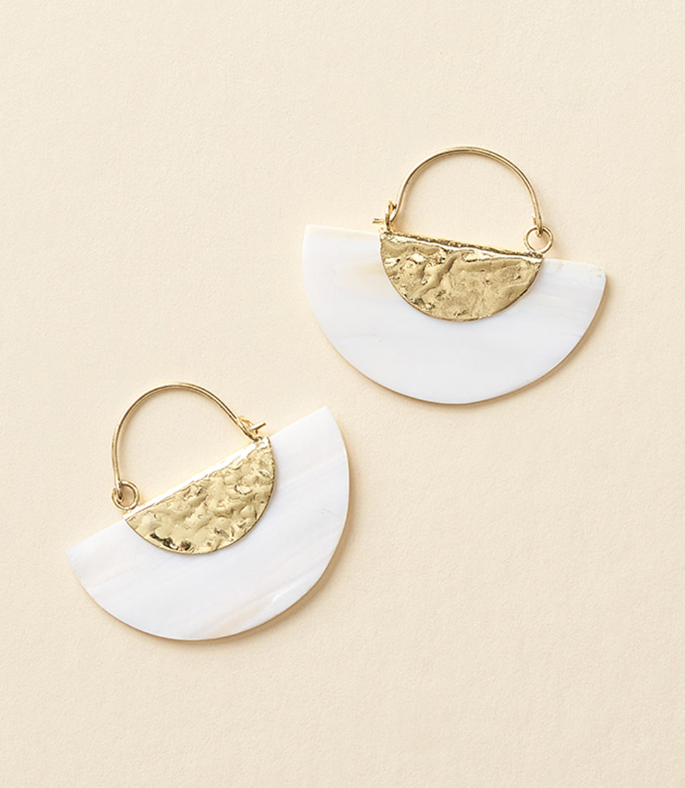 Sindhuja Fan Earrings - Mother of Pearl