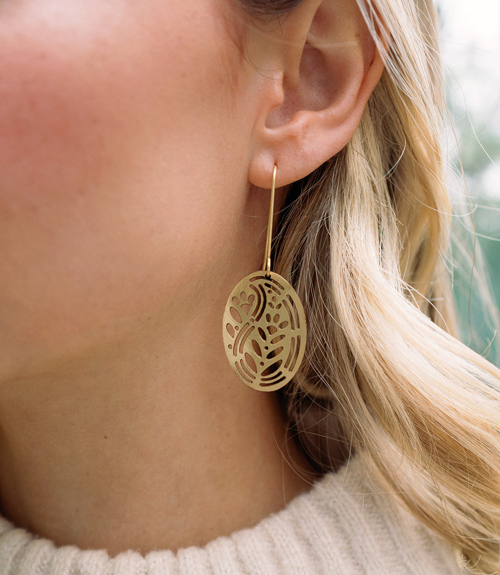 Adhya Cutout Oval Drop Hook Earrings