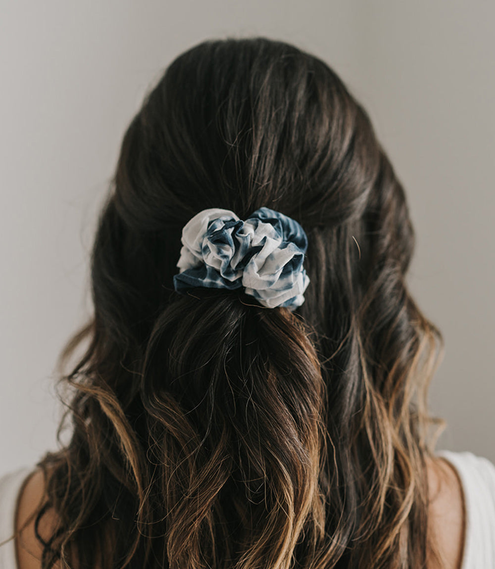 Shibori Tie Dye Scrunchie - Indigo, White