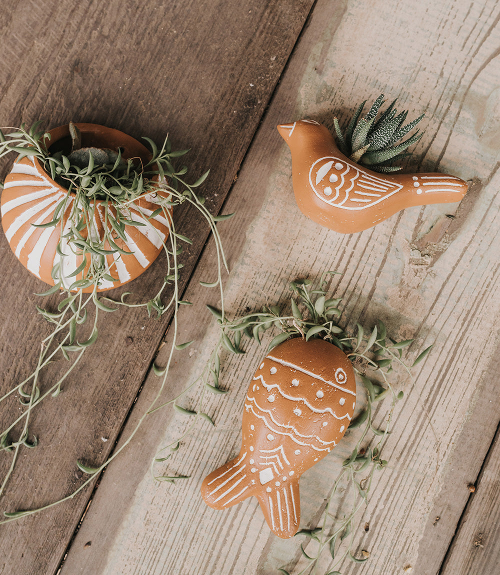 Vasanta Fish Hanging Wall Planter - Terracotta