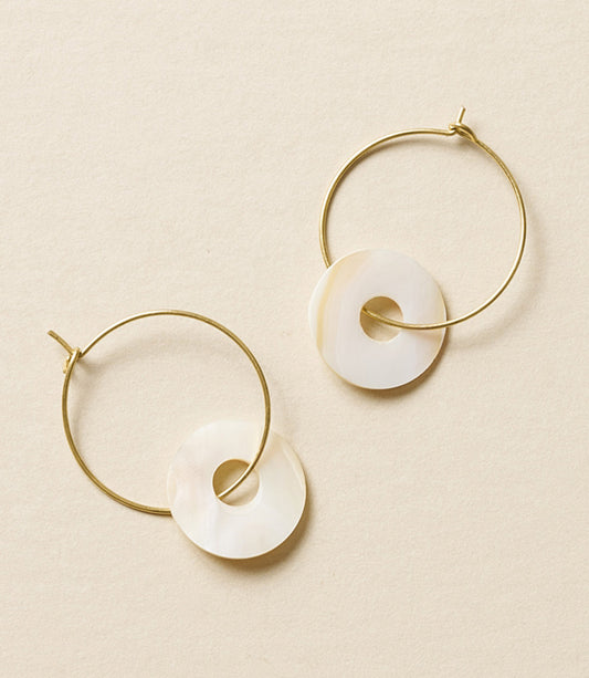 Varidi Dainty Hoop Earrings - Mother of Pearl