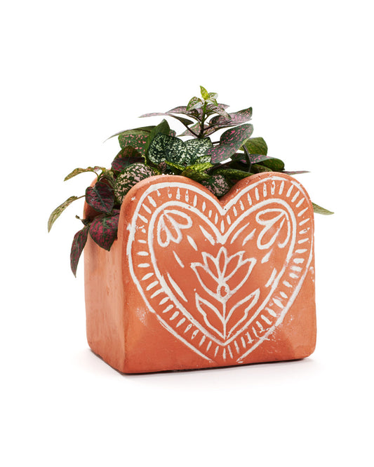 Vasanta Heart Planter with Drainage - Terracotta