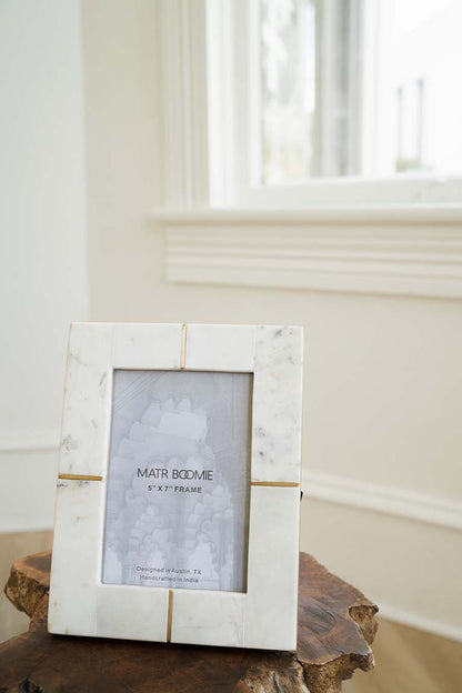 Sammita 5x7 White Picture Frame - Carved Marble Brass Inlay