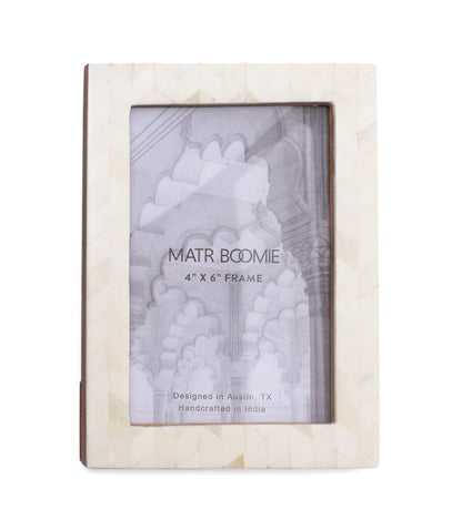 Artemis 4x6 Slim Border Picture Frame - Carved Bone