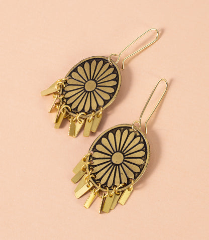 Nisha Oval Dangle Earrings