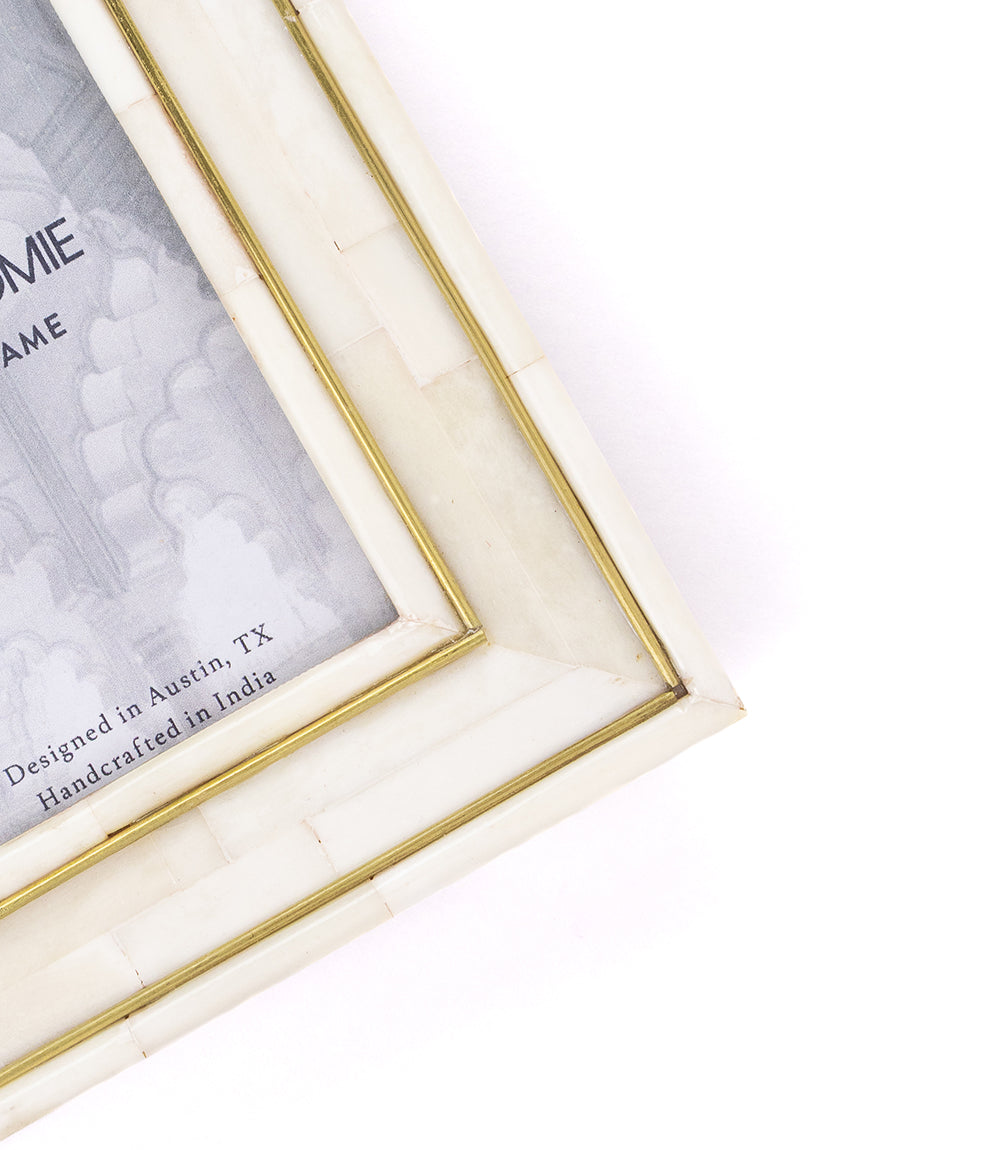 Pravina 4x6 Picture Frame - Carved Bone, Brass Inlay