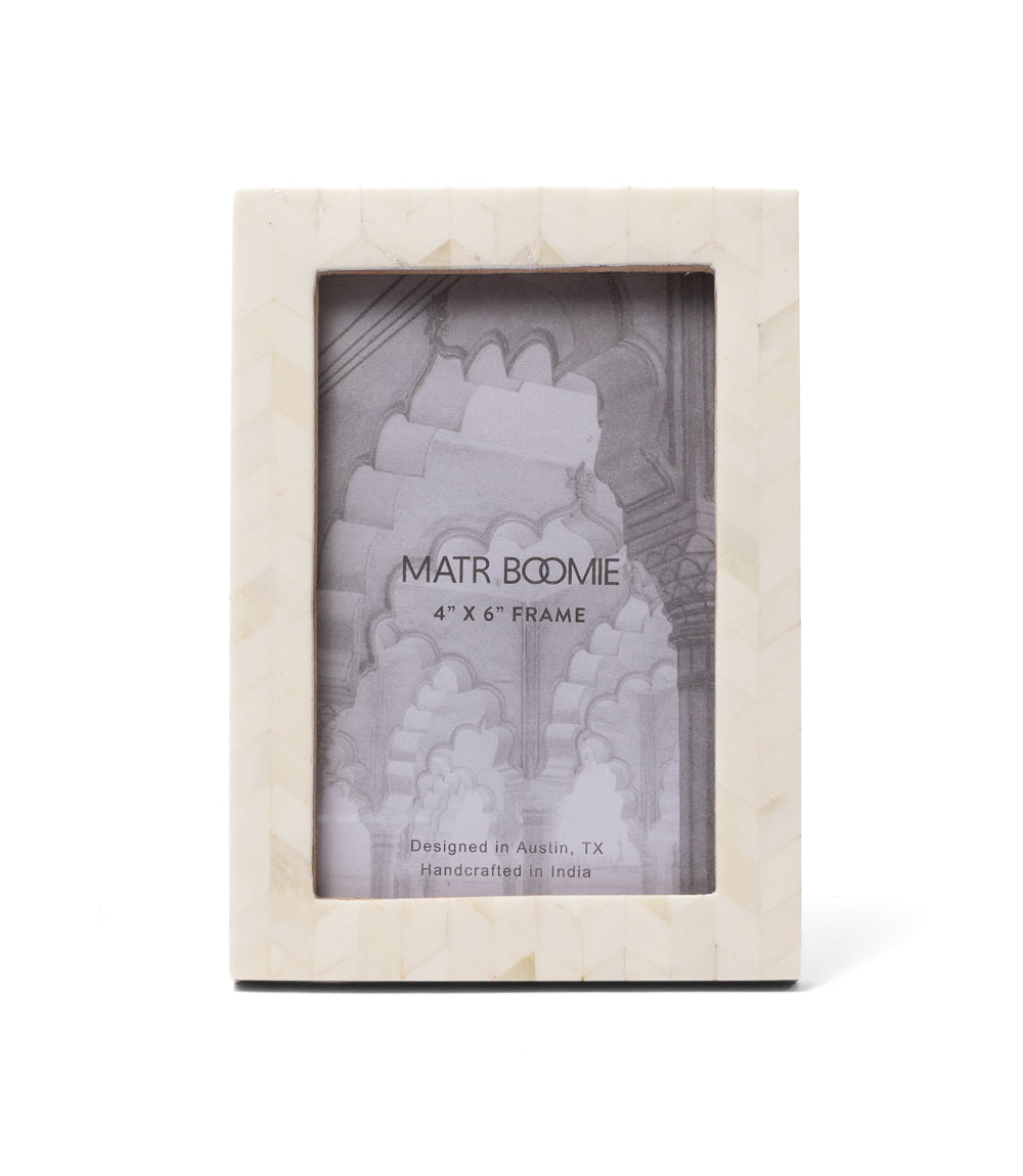 Artemis 4x6 Slim Border Picture Frame - Carved Bone